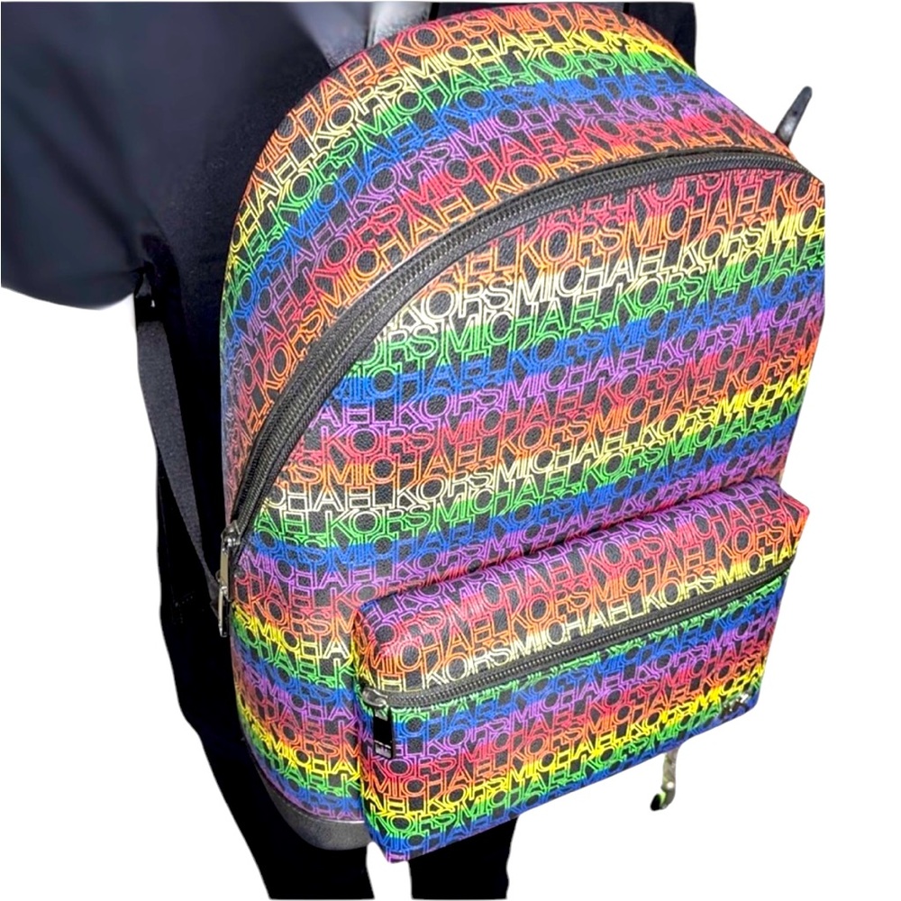 200 New Michael Kors MK Jet Set Rainbow Logo Print Backpack - Picture 3 of 3